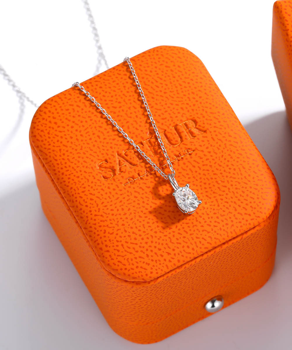Satéur L'ovale Diamond Necklace™, 18K White Gold