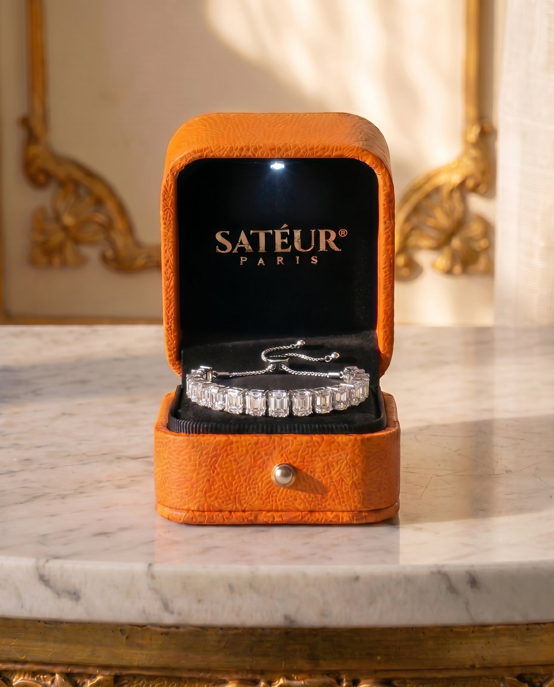 Satéur Coffre au Trésor bracelet — box