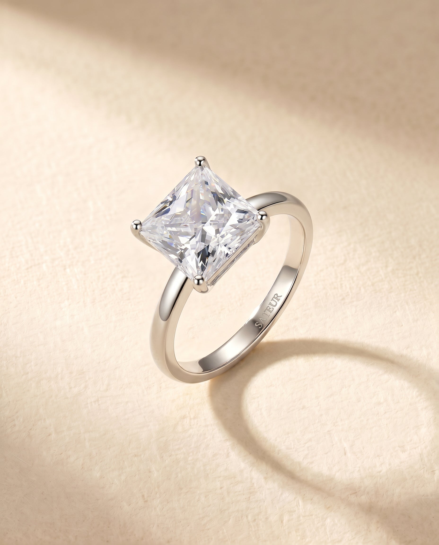 Satéur Adélaïde Ring™