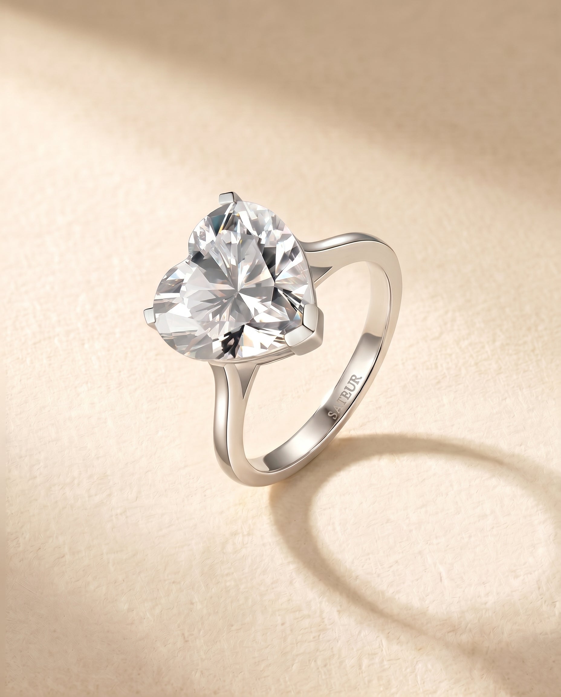 Satéur L'Amour Ring™