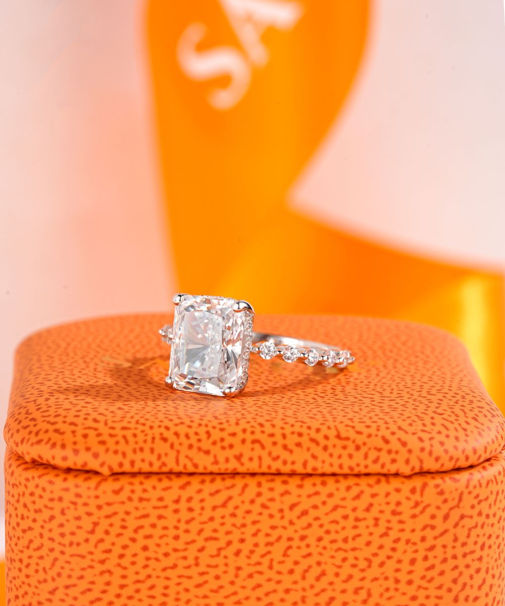 Satéur Lumière Majesté Diamond Ring™, 18K White Gold