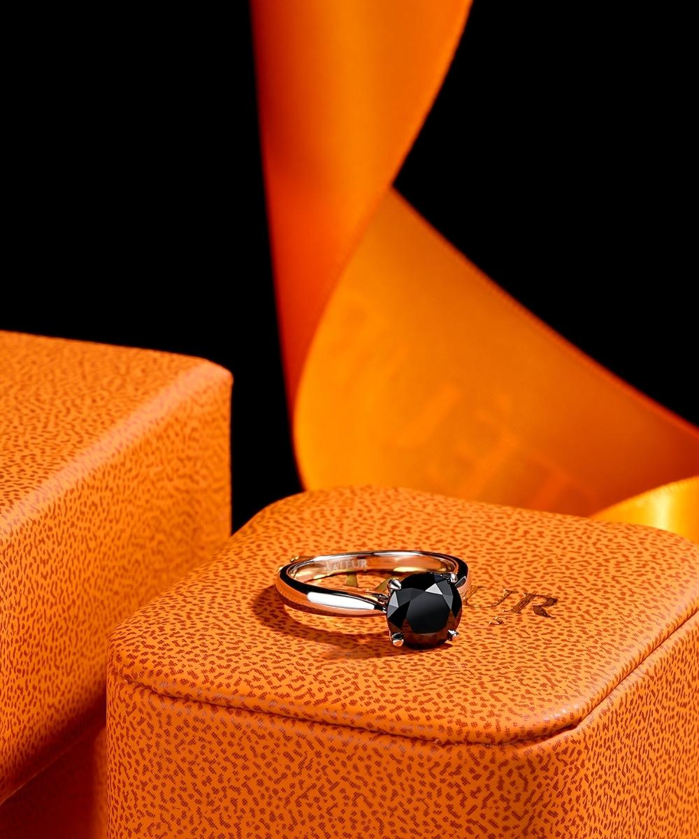 Satéur Black Ébène Diamond Ring™, 18K White Gold