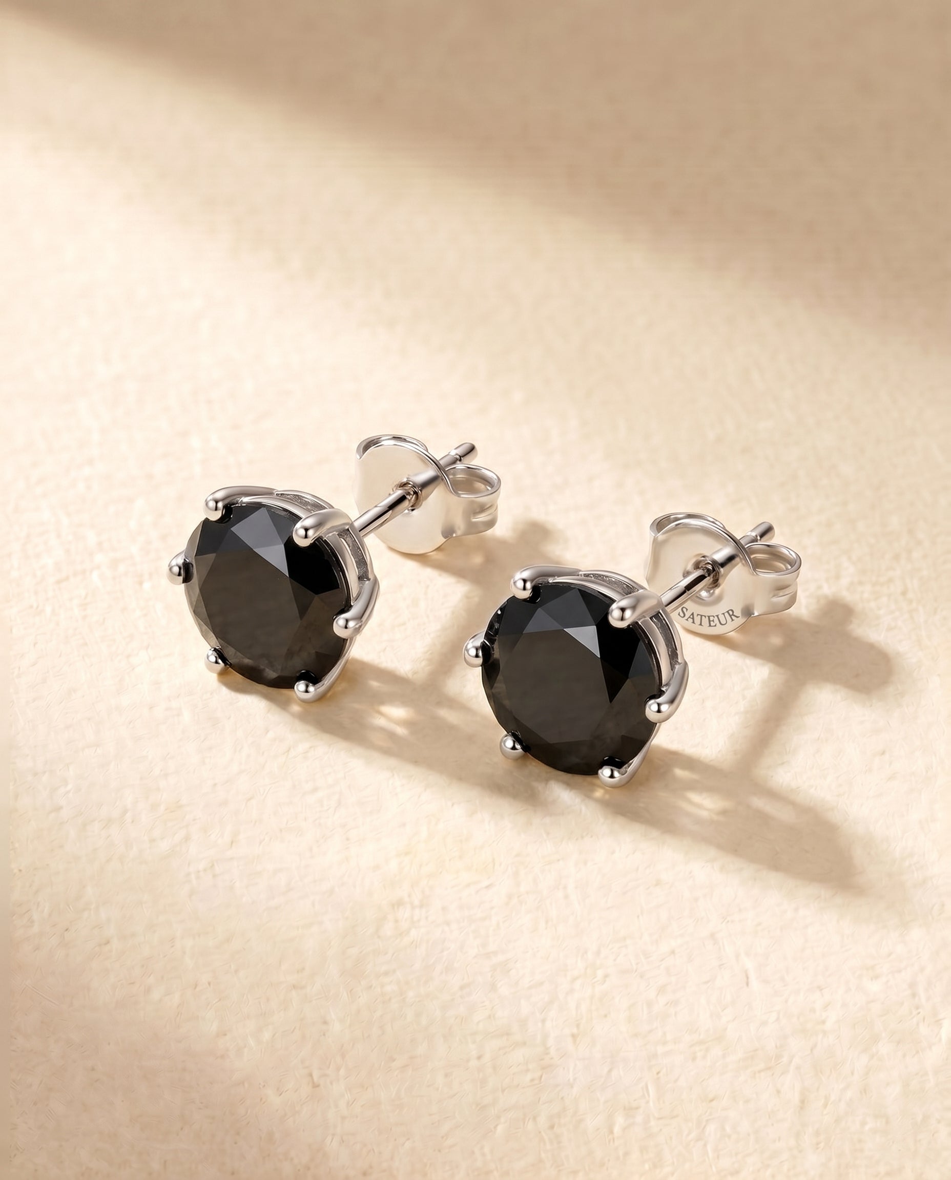 Satéur Black Ébène Earrings™