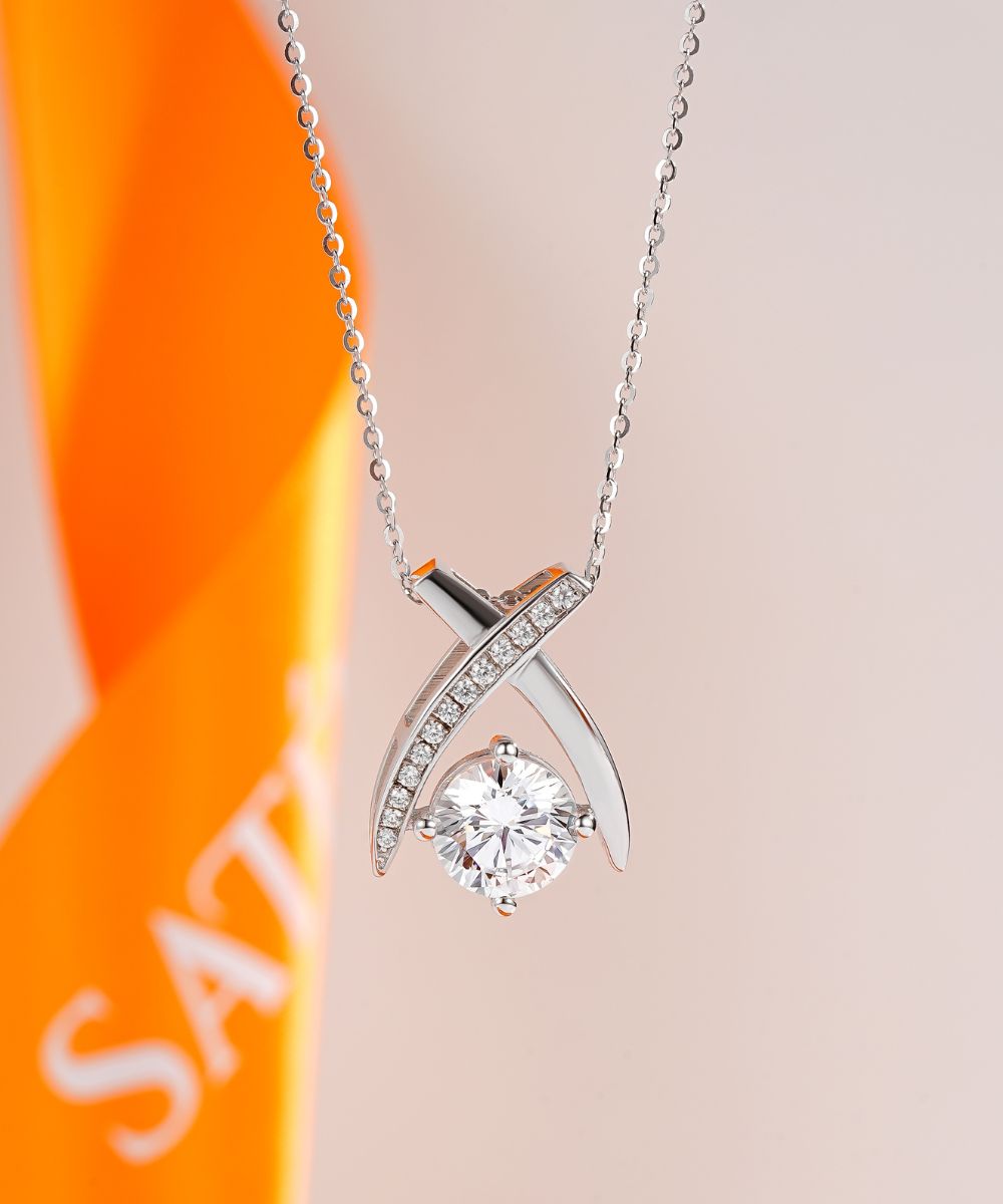 Satéur Croix Diamond Necklace™, 18K White Gold