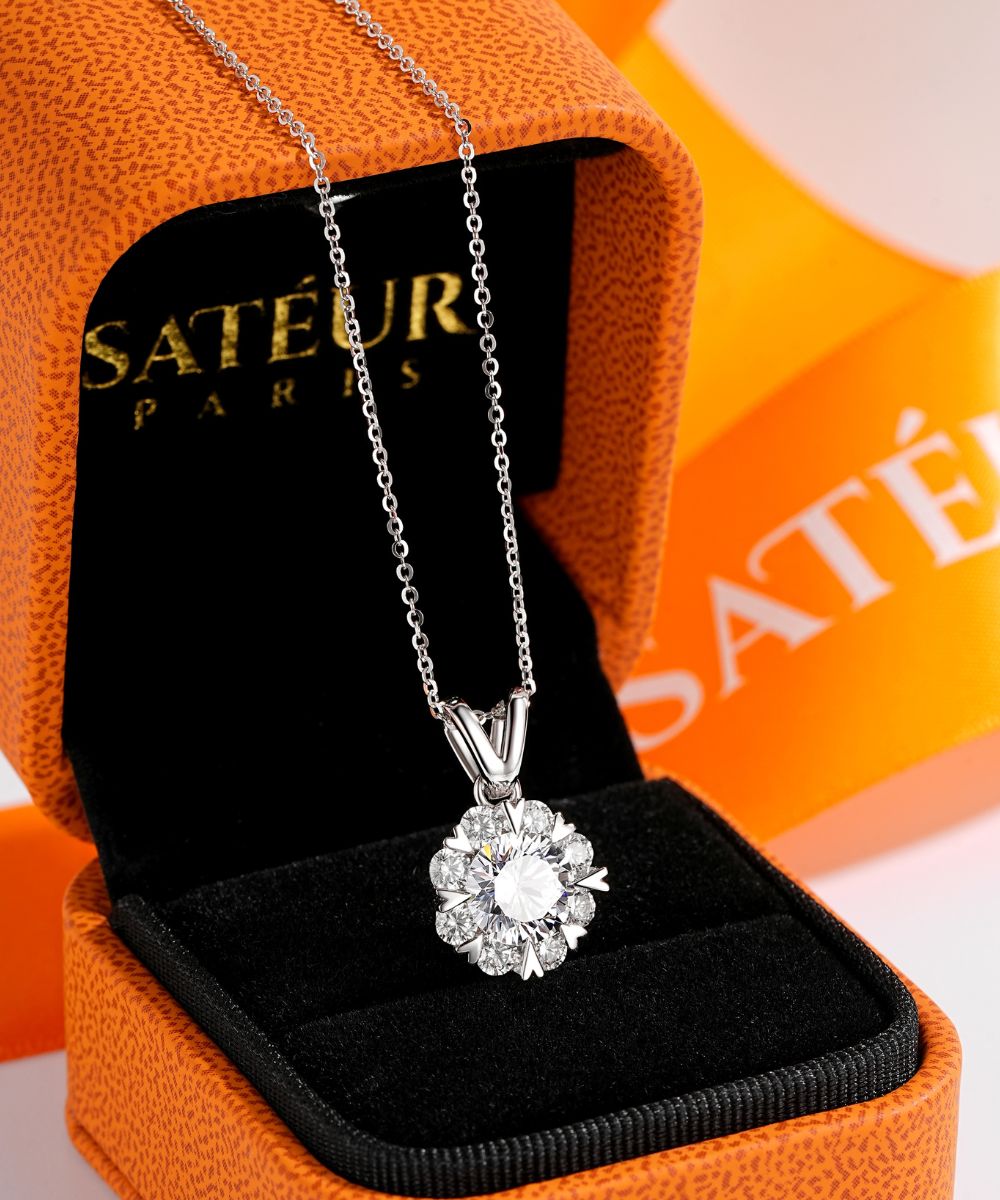 Satéur Floraison Diamond Necklace™, 18K White Gold