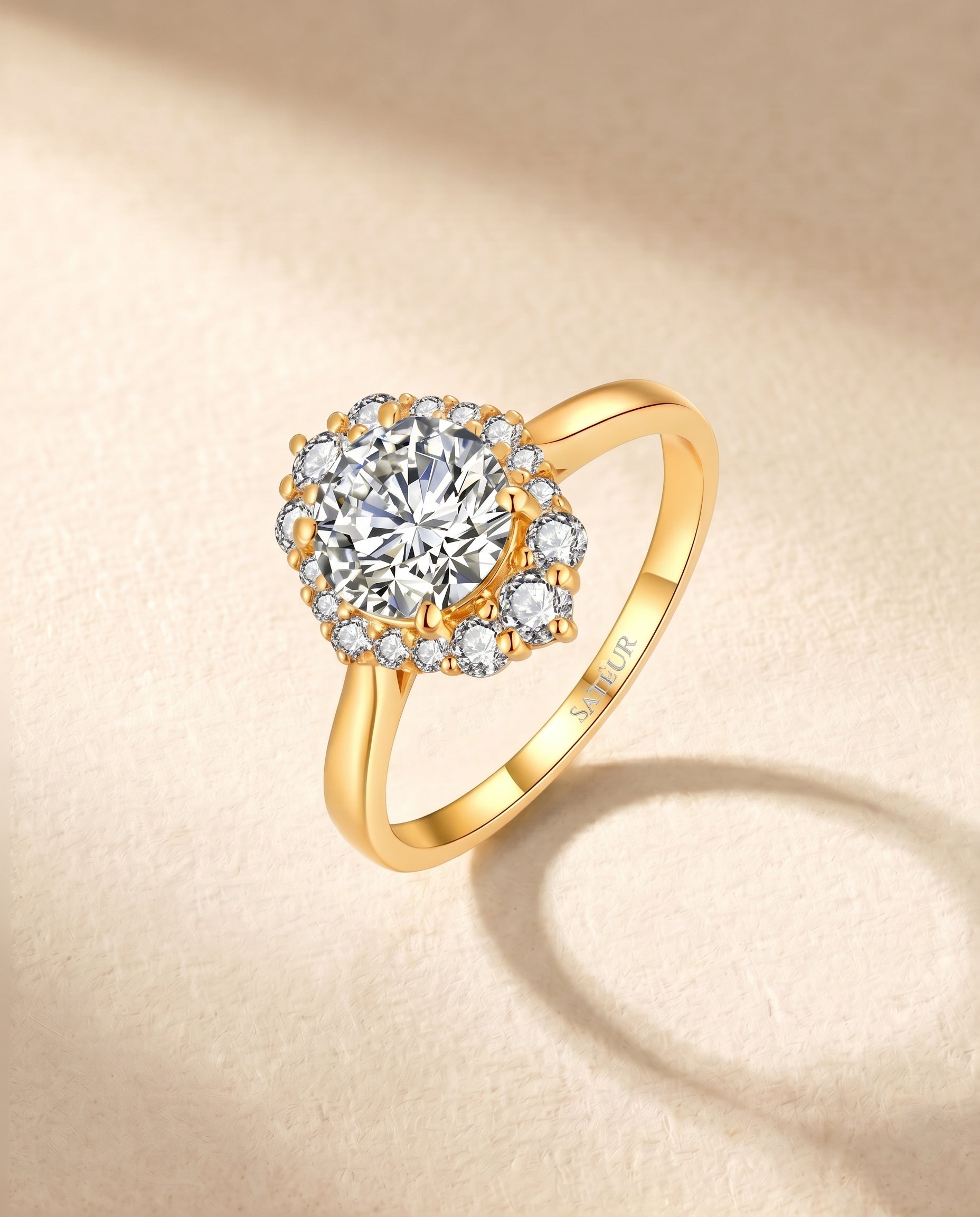 Satéur Rétro Aurous Gold Rondeur Ring™