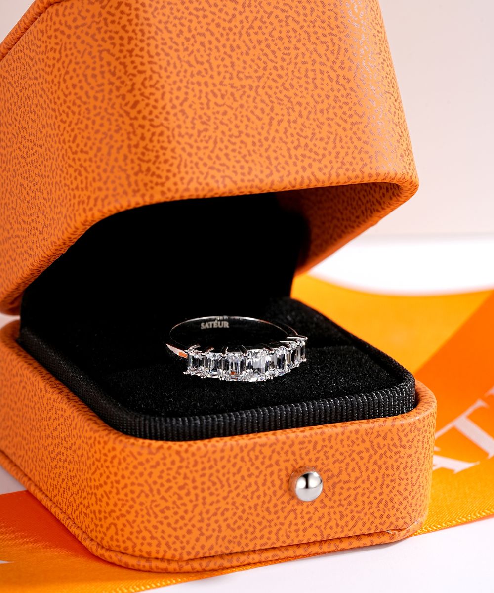 Satéur Sept Étoiles Diamond Ring™, 18K White Gold