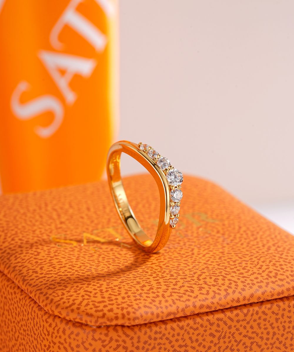 Satéur Couronne d'Or Diamond Ring™, 18K Gold