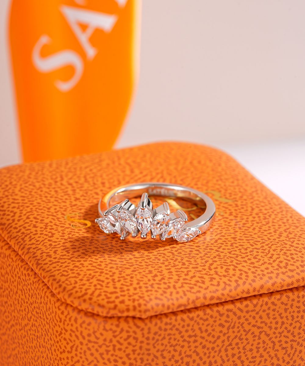 Satéur Diadème Diamond Ring™, 18K White Gold