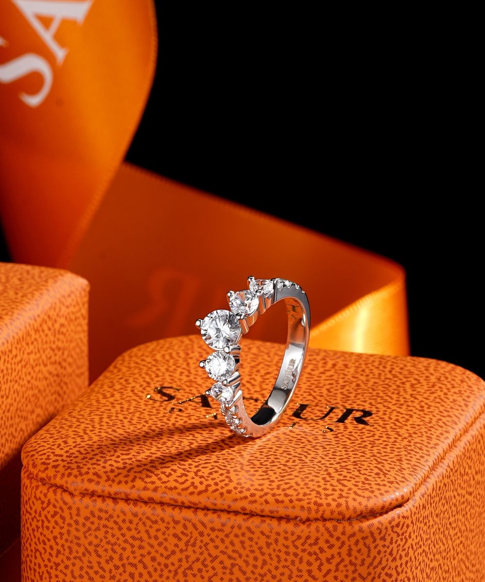 Satéur Astres Diamond Ring™, 18K White Gold