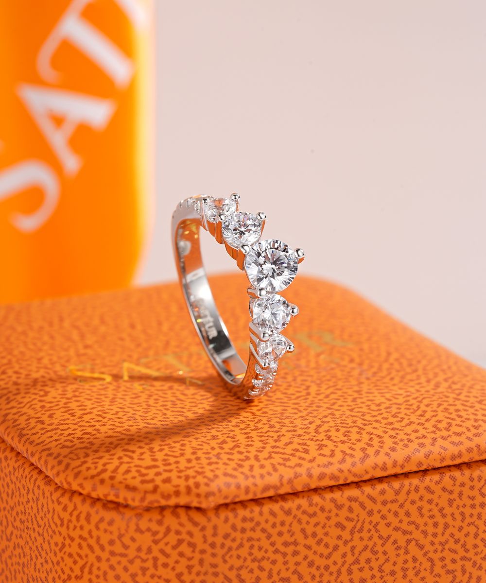 Satéur Astres Diamond Ring™, 18K White Gold