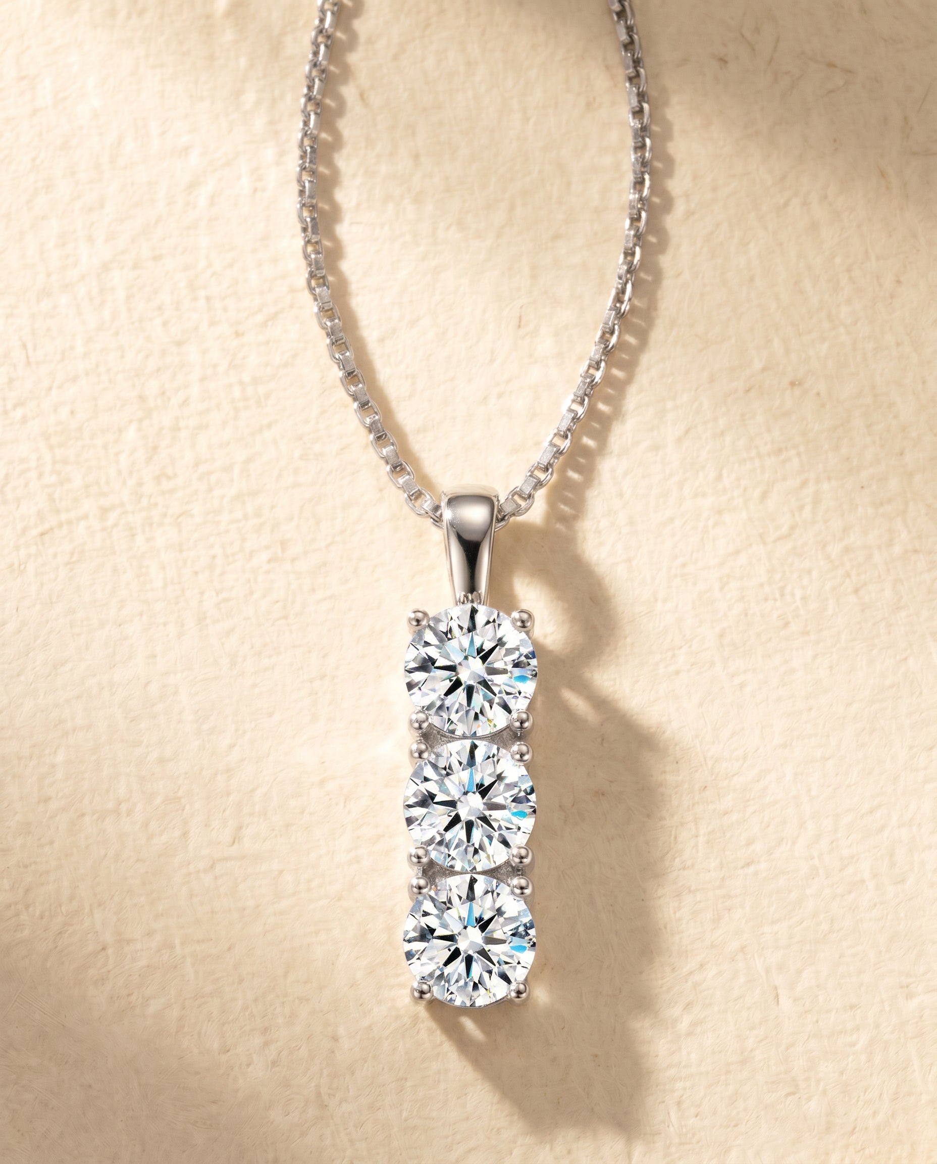 Satéur Trois Lumières Necklace™