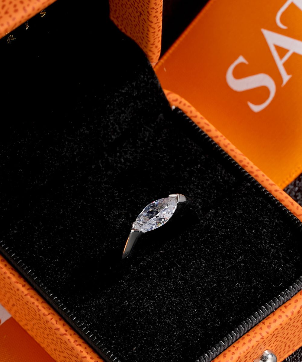 Satéur Raffiné Diamond Ring™, 18K White Gold