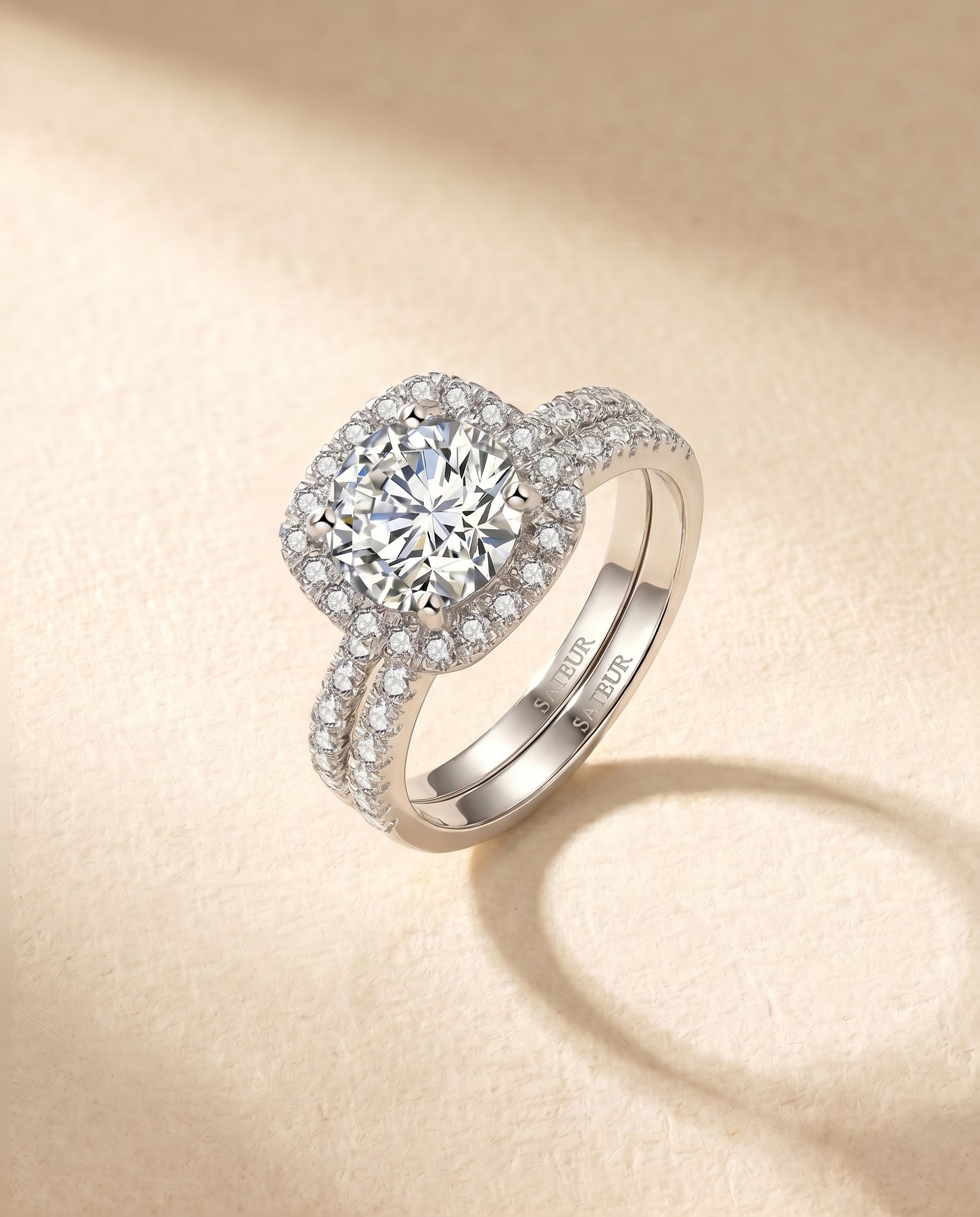 Satéur Lumière Wedding Ring Set™