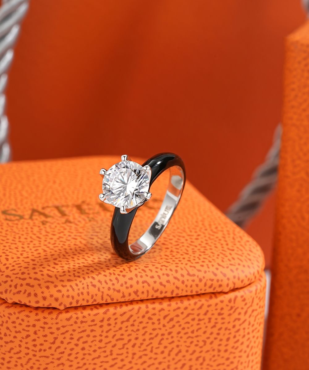 Satéur Colorée Black Ébène Diamond Ring™, 18K White Gold