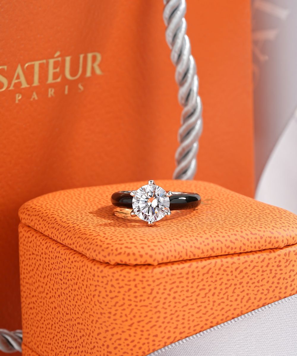 Satéur Colorée Black Ébène Diamond Ring™, 18K White Gold