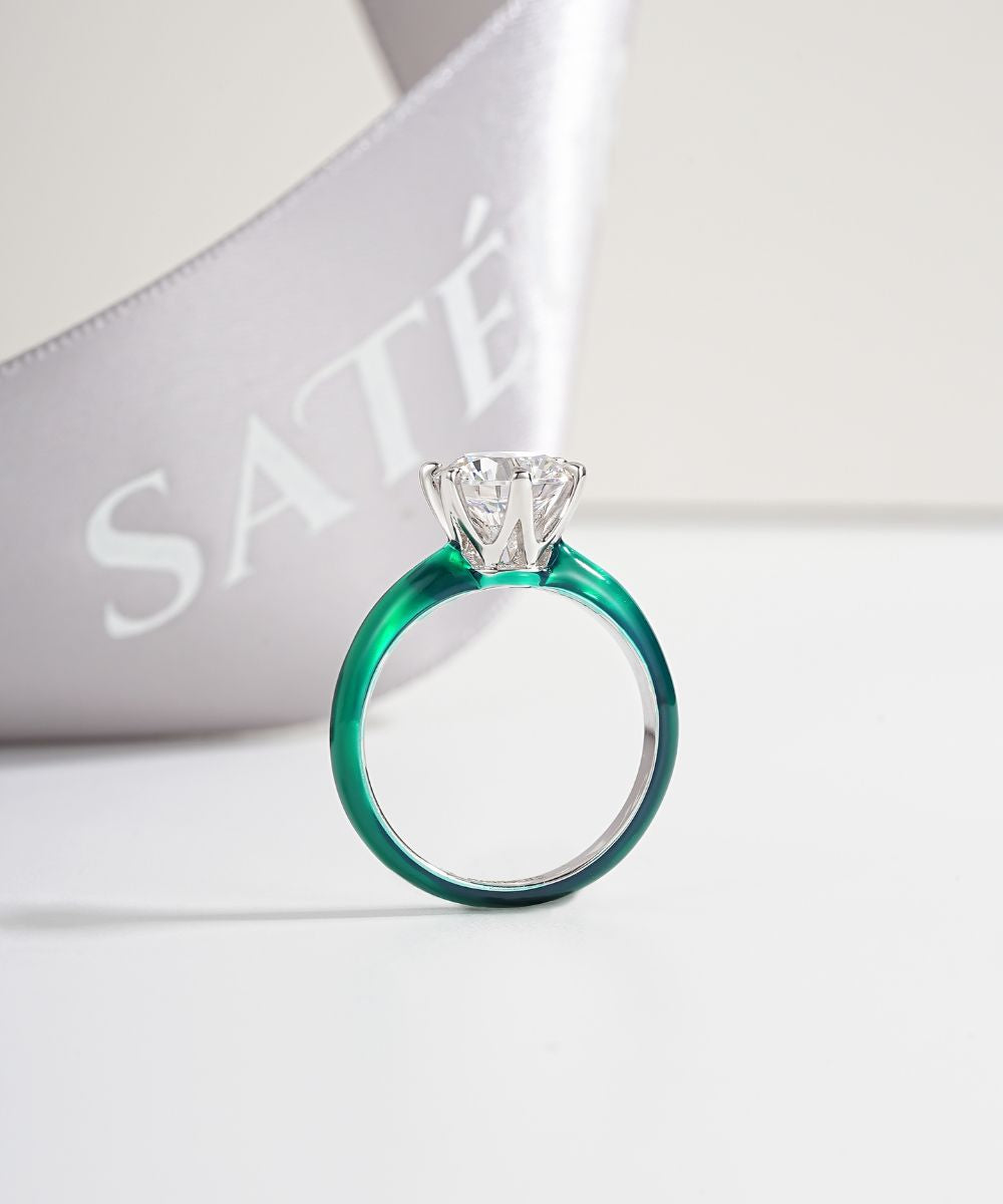 Satéur Colorée Peacock Green Diamond Ring™, 18K White Gold