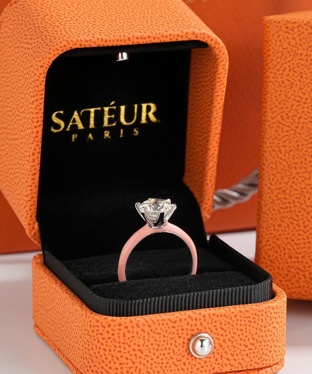 Satéur Colorée Pink Diamond Ring™, 18K White Gold