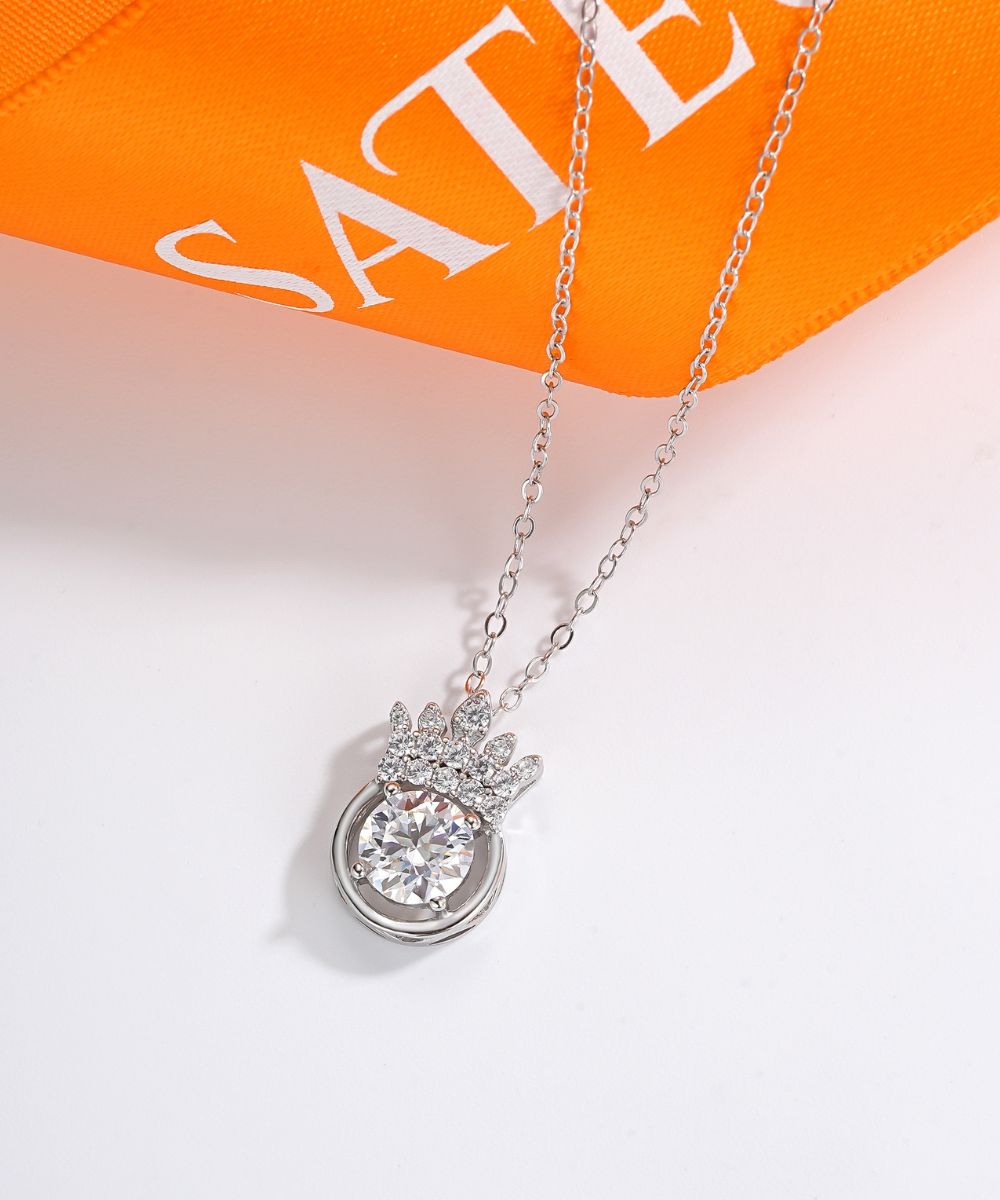 Satéur Reine Lumière Diamond Necklace™, 18K White Gold