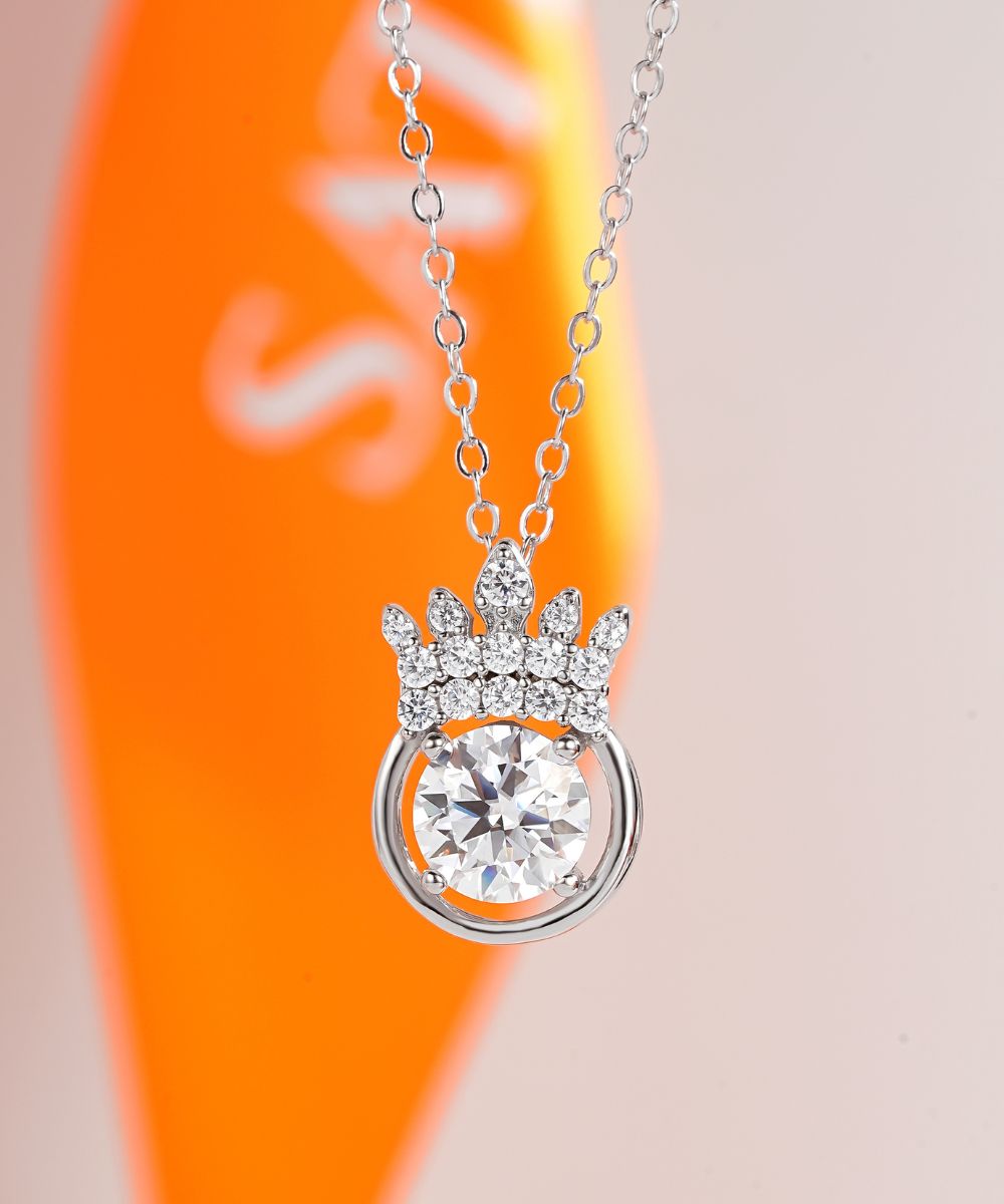 Satéur Reine Lumière Diamond Necklace™, 18K White Gold