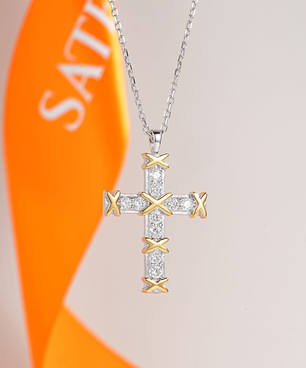 Satéur Triomphe Diamond Necklace™, 18K White Gold
