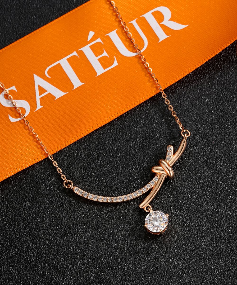 Satéur Rosé Courbe Diamond Necklace™, 18K Rose Gold
