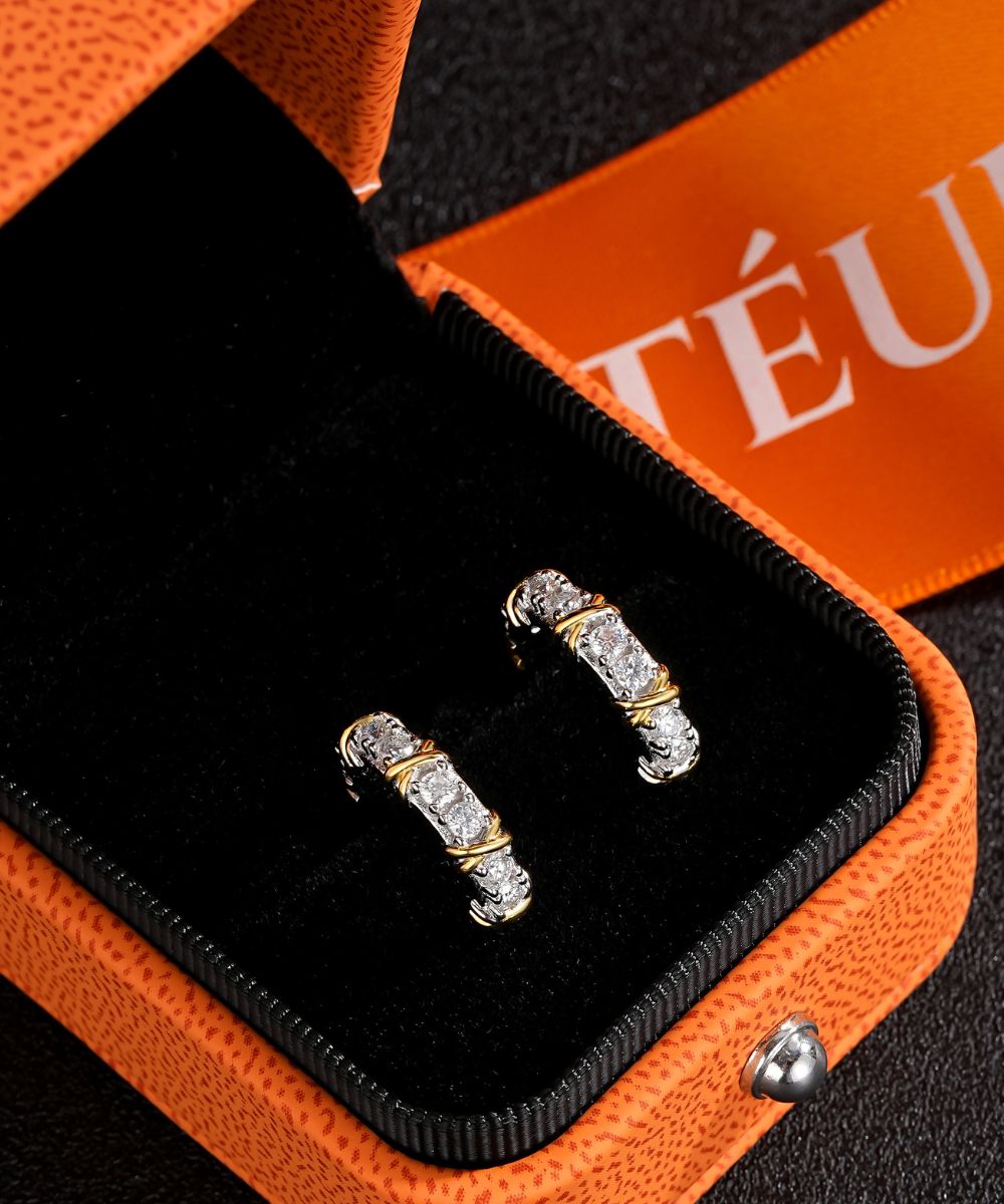 Satéur Triomphe Diamond Earrings™, 18K White Gold