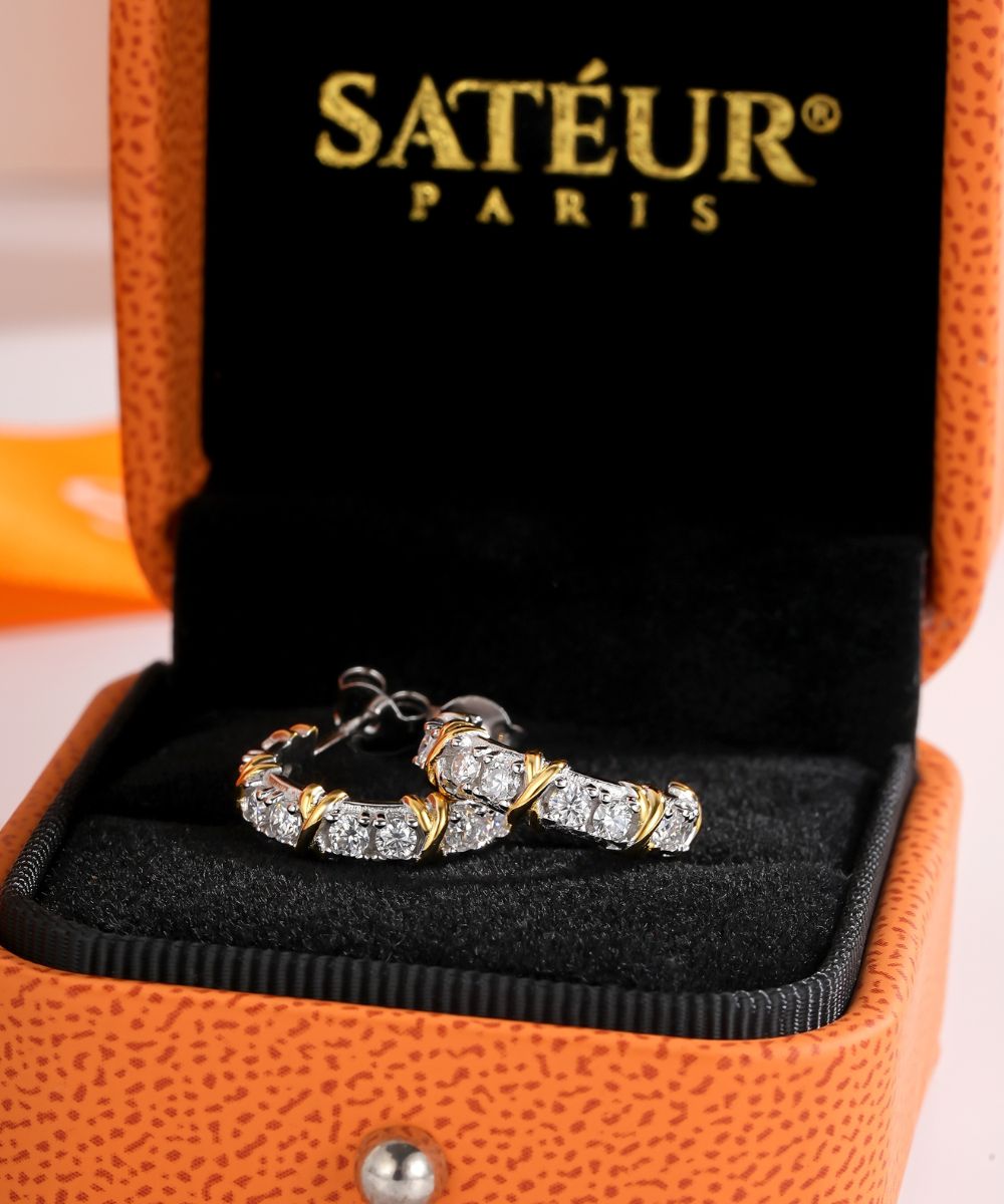Satéur Triomphe Diamond Earrings™, 18K White Gold