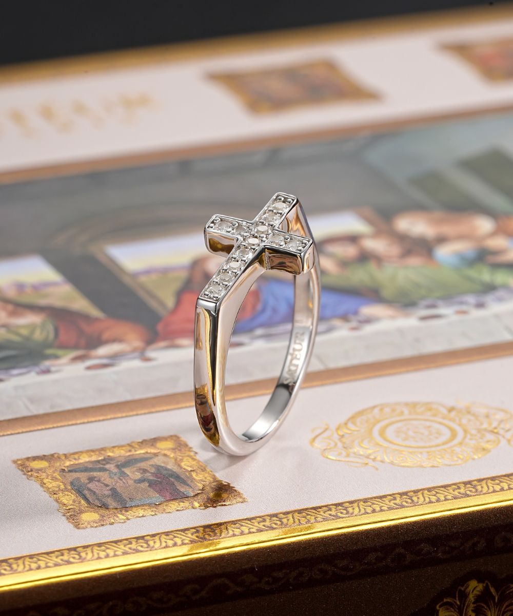 Satéur Vérité Diamond Ring™, 18K White Gold