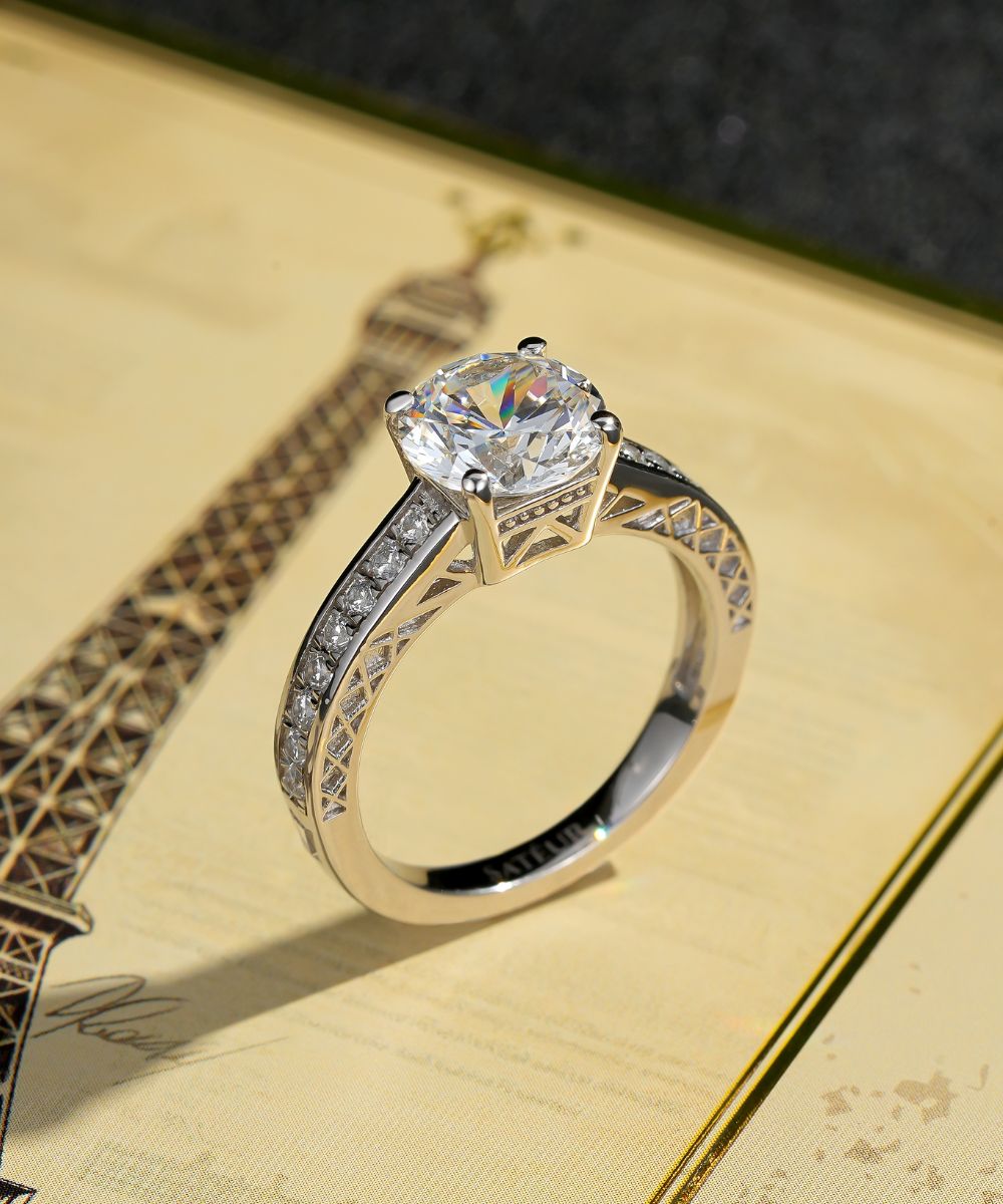 Satéur Argenté Eiffel Tower Diamond Ring™, 18K White Gold
