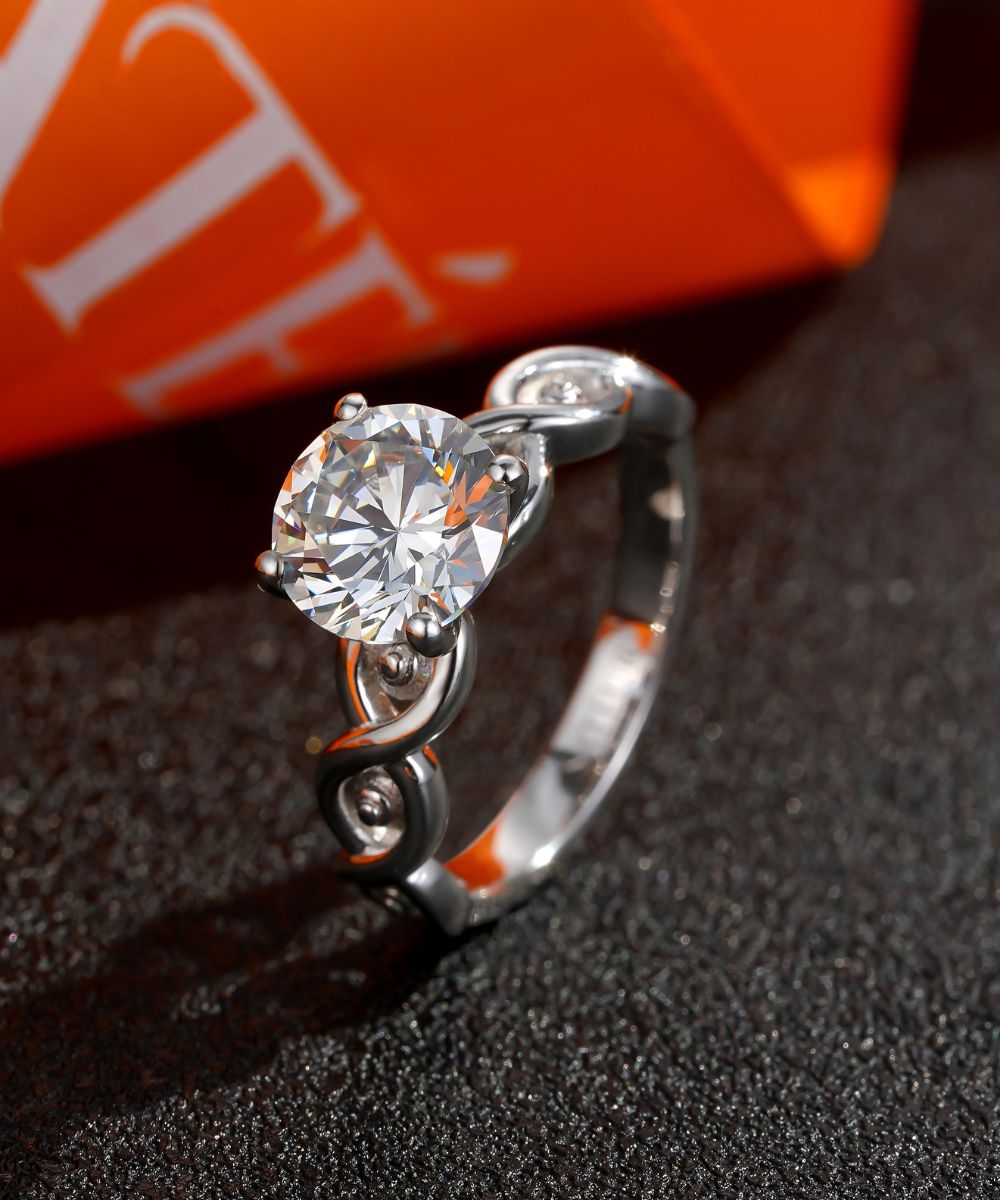 Satéur Argenté Mona Lisa Diamond Ring™, 18K White Gold
