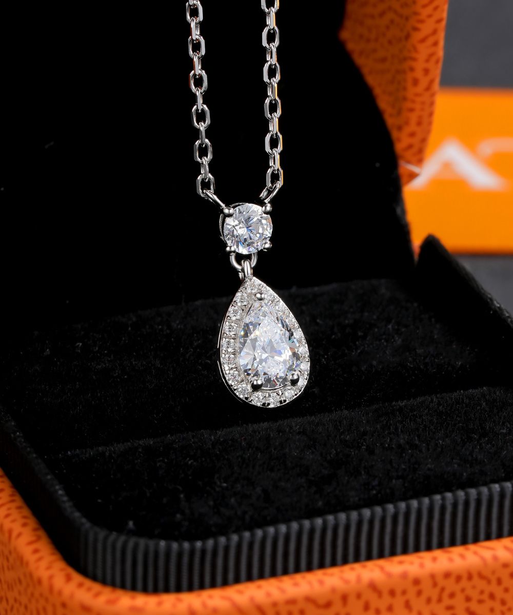 Satéur Jardin 1682 Diamond Necklace™, 18K White Gold