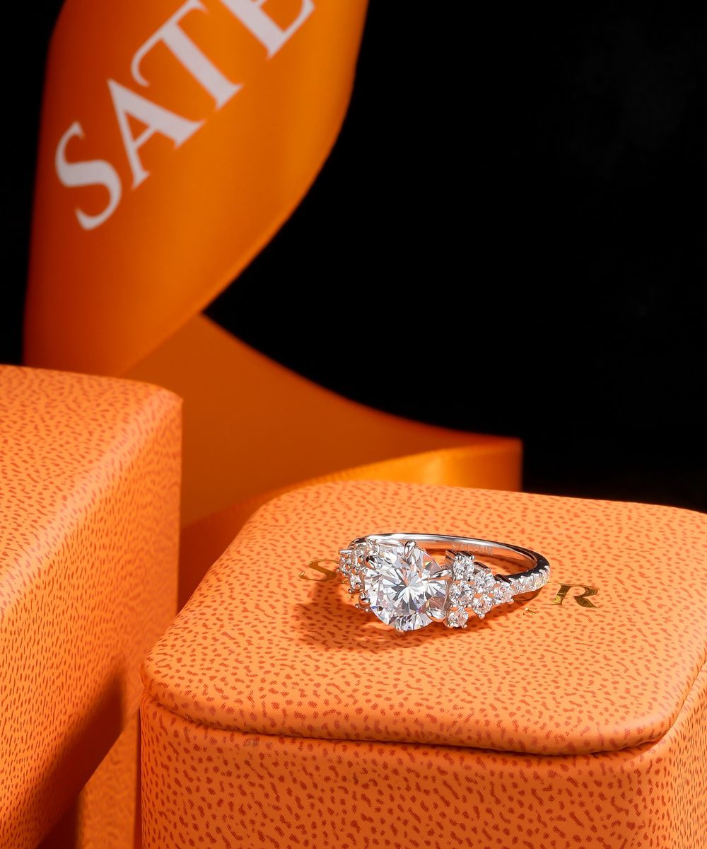 Satéur Éclosion Diamond Ring™, 18K White Gold