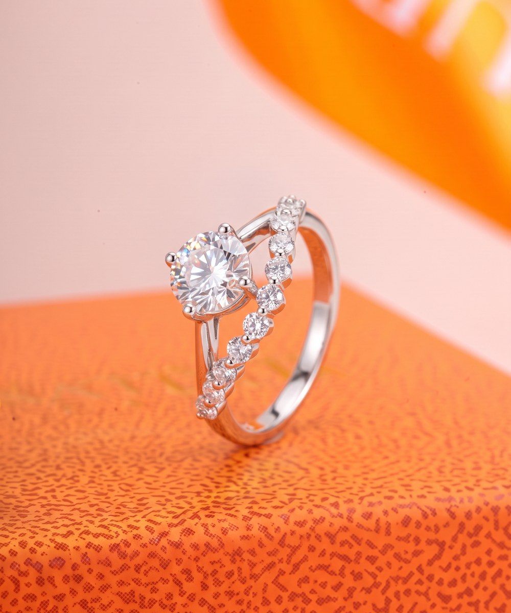 Satéur Guirlande Ring™ — white-01