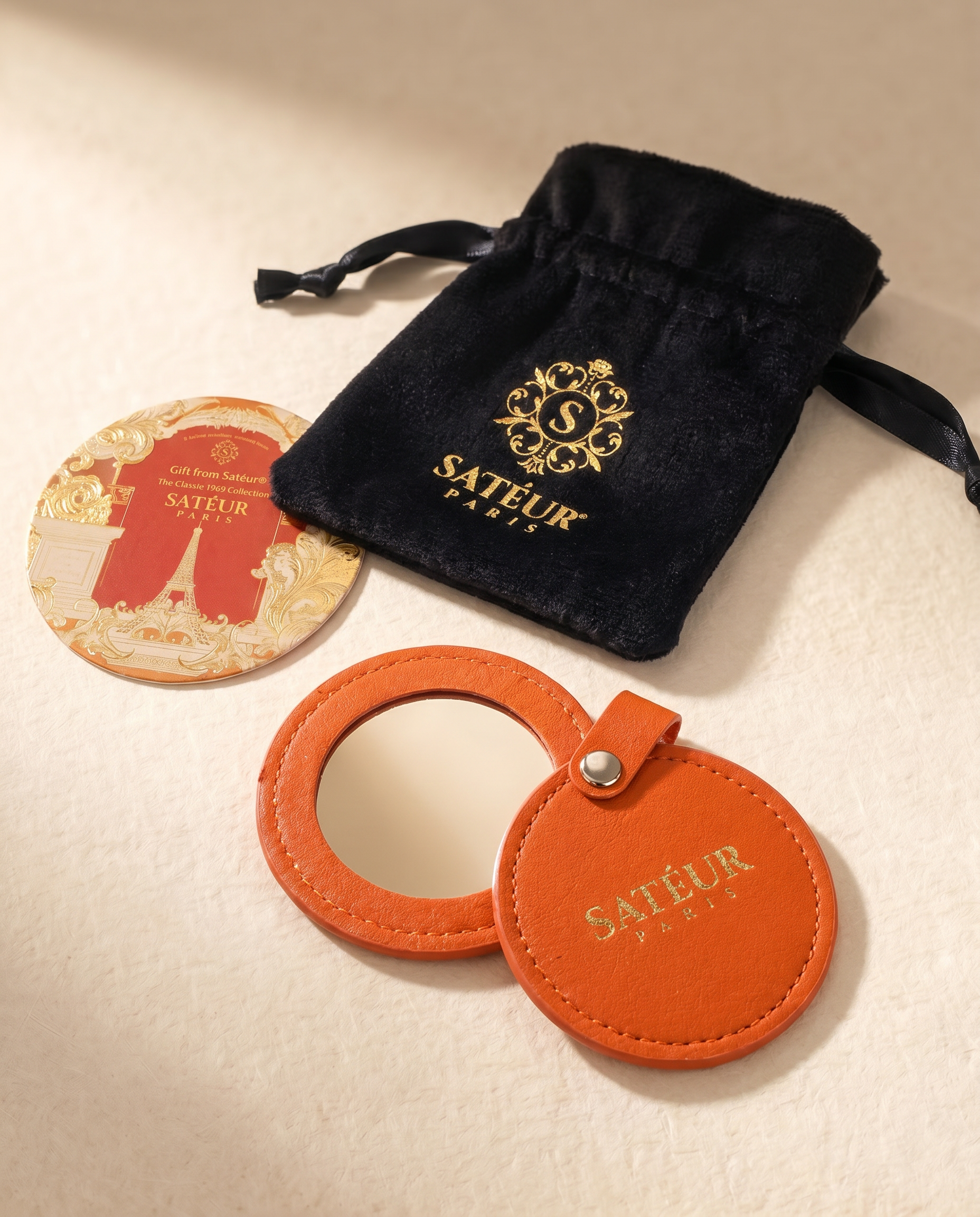 Satéur Keychain Mirror — Maison Gift