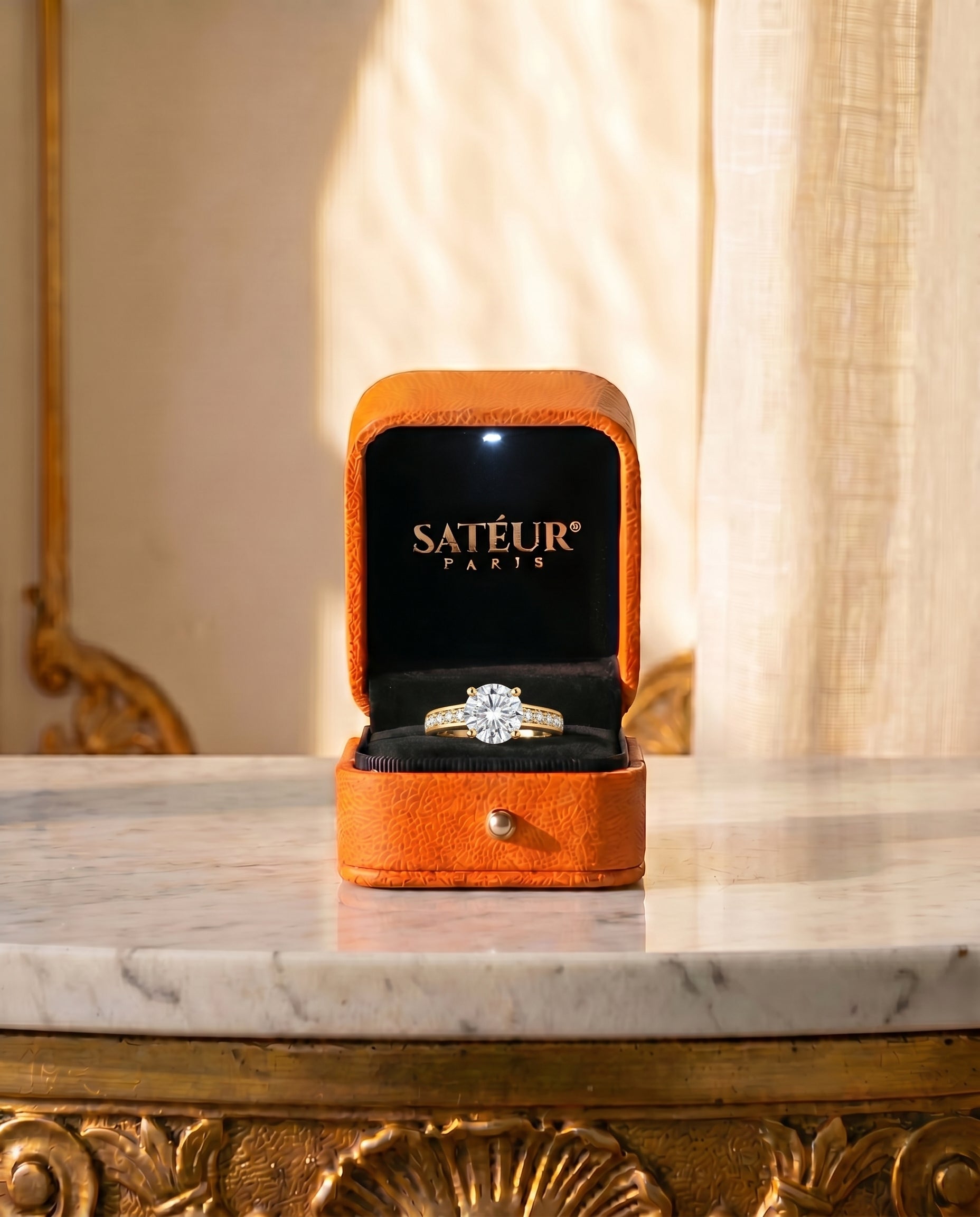 Satéur Eiffel Tower Ring™