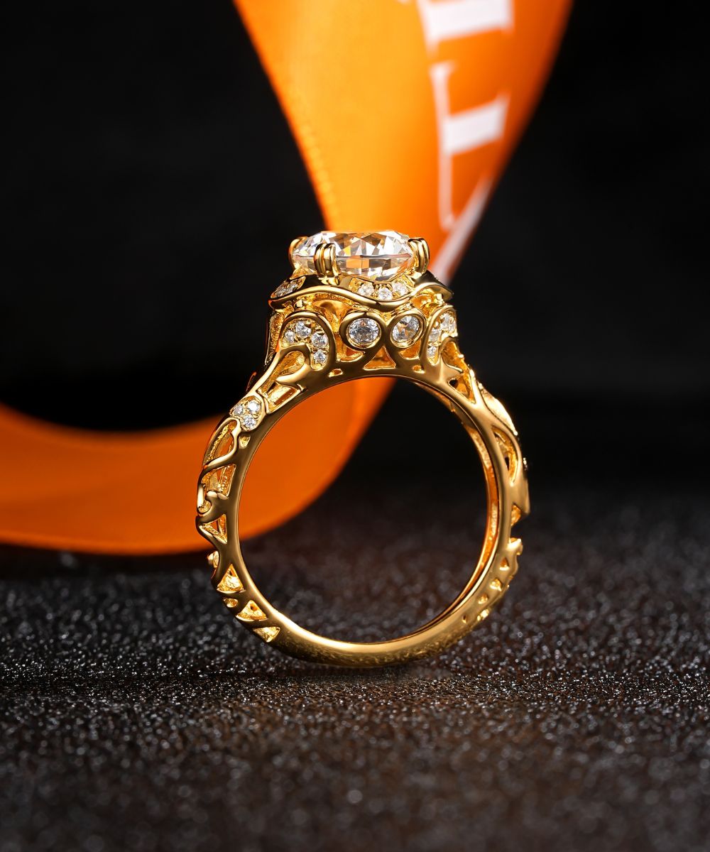 Satéur® Versailles 1682 Diamond Ring, 18K Gold