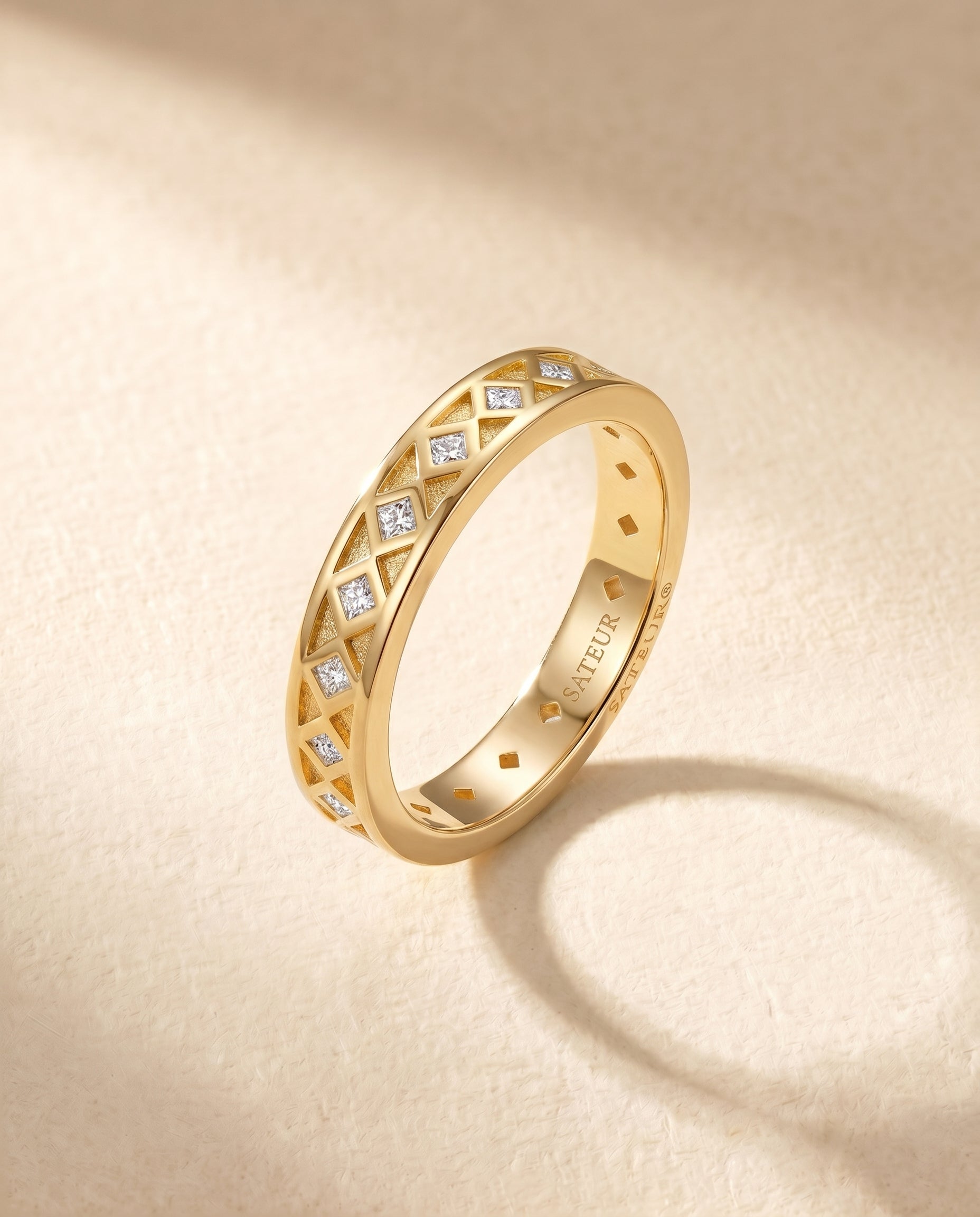 Satéur D’or Astrèlle Ring™