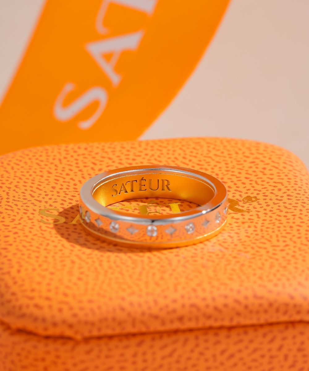 Satéur D’or Céleste Diamond Ring™, 18K White Gold