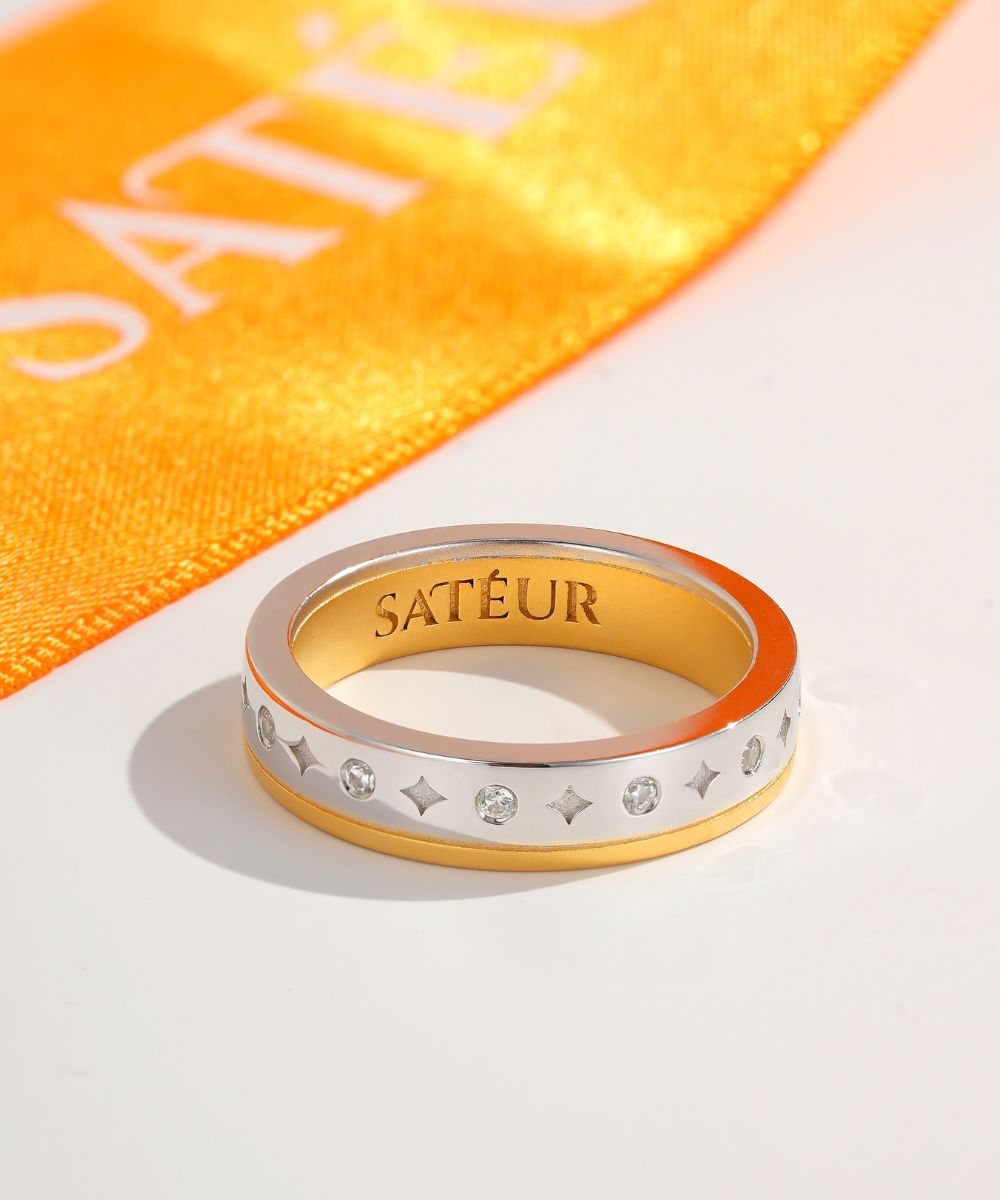 Satéur D’or Céleste Diamond Ring™, 18K White Gold