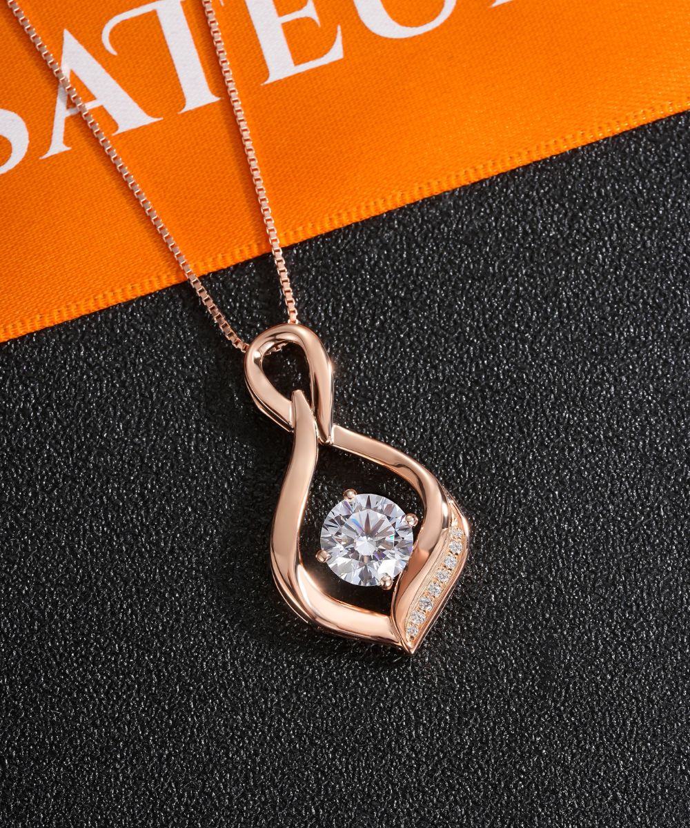 Satéur Grâce Infinie Diamond Necklace™, 18K Rose Gold