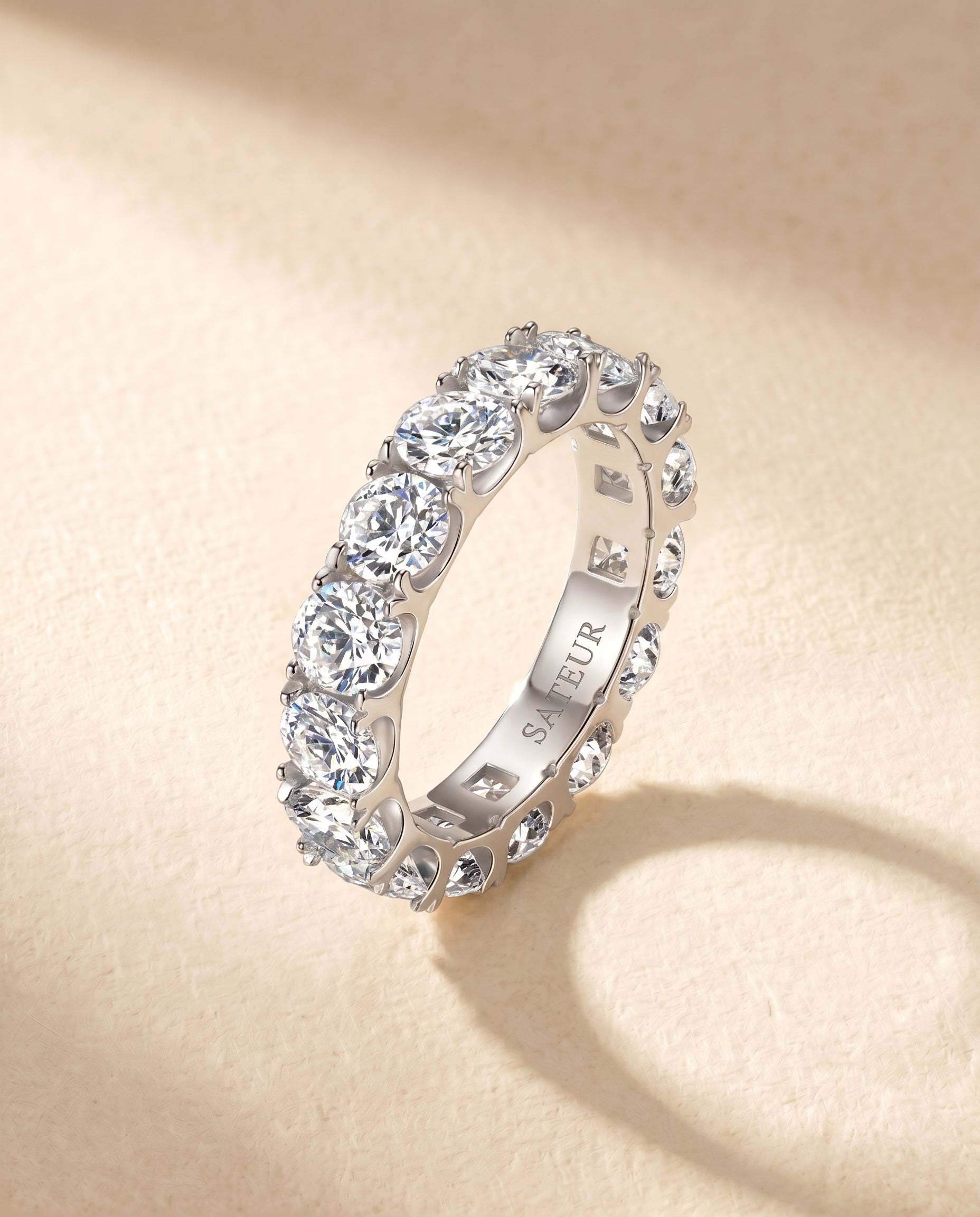 Satéur Tout Autour 1874 Diamond Ring™, 18K White Gold, Round Cut