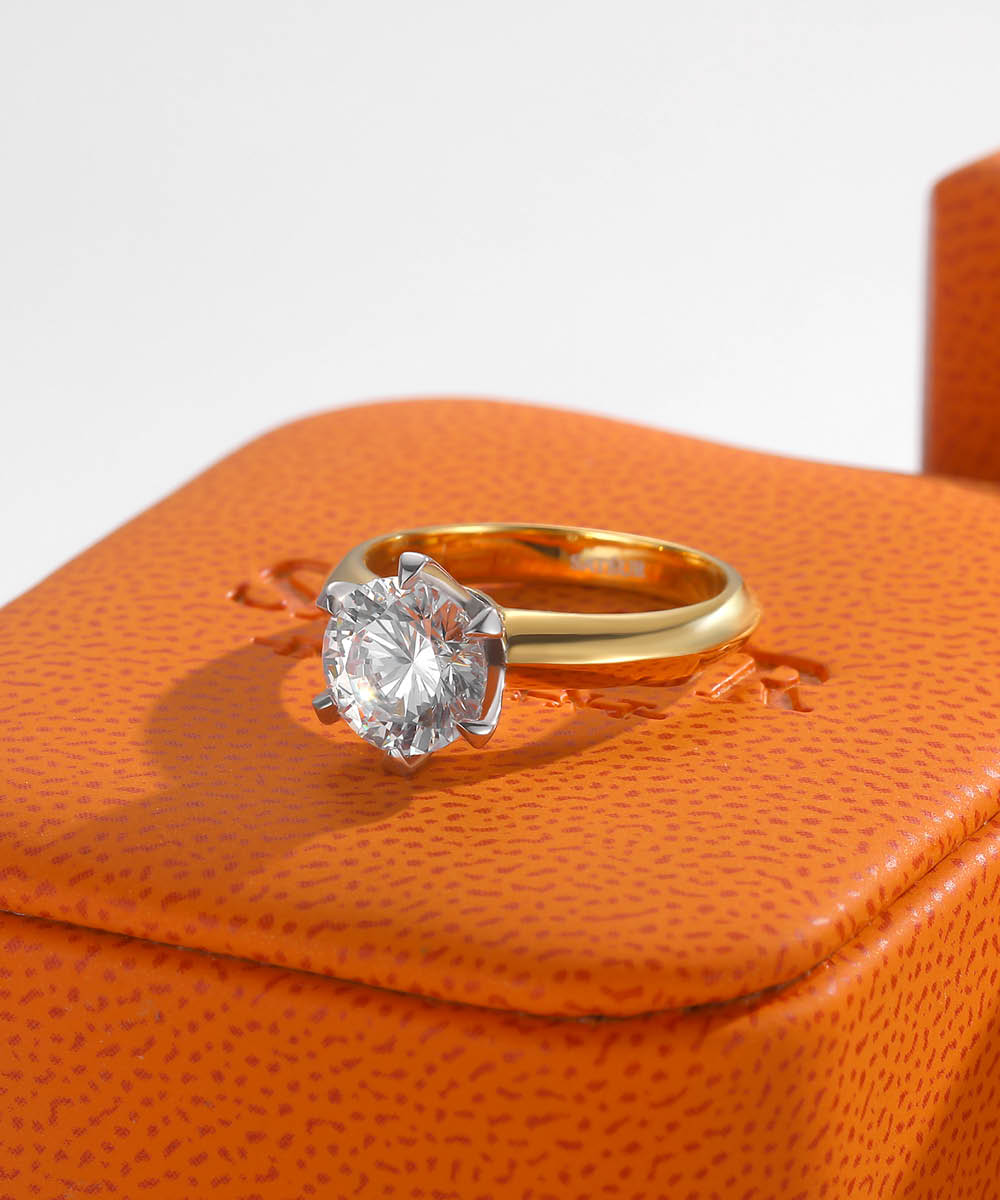 Satéur Aurous Gold Elegancia Diamond Ring™, 18K Gold