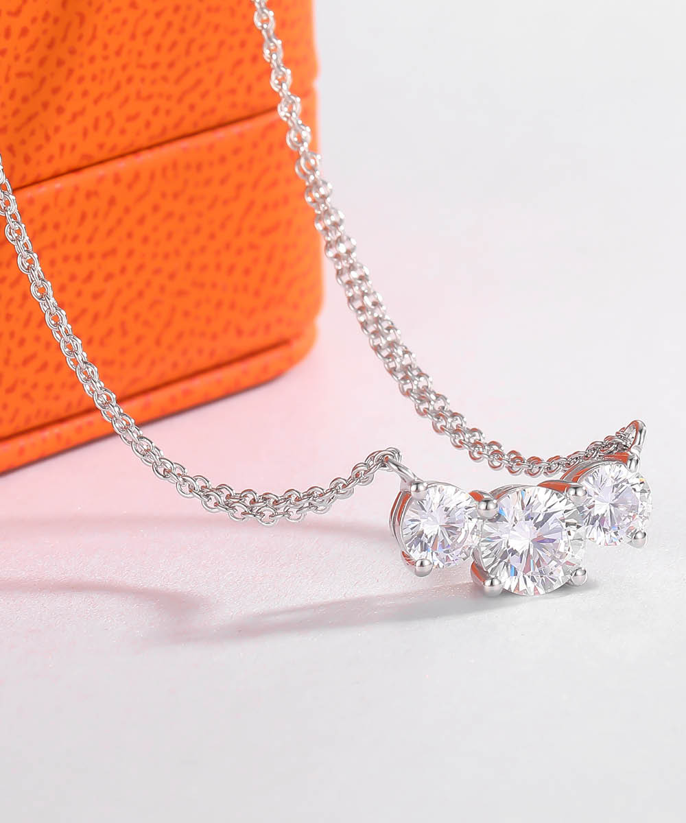 Satéur Tri-Pierre Diamond Necklace™, 18K White Gold