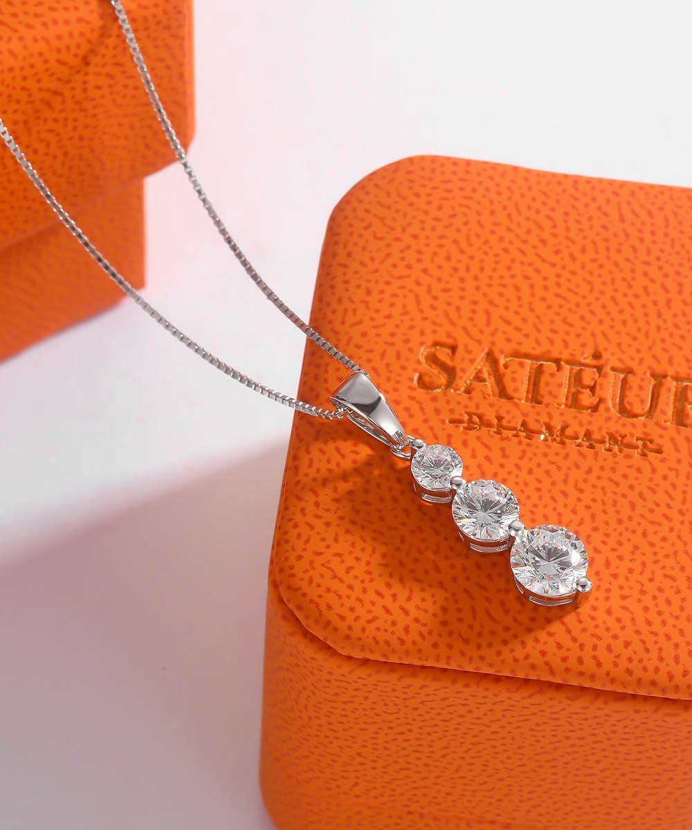 Satéur Trinité Diamond Necklace™, 18K White Gold