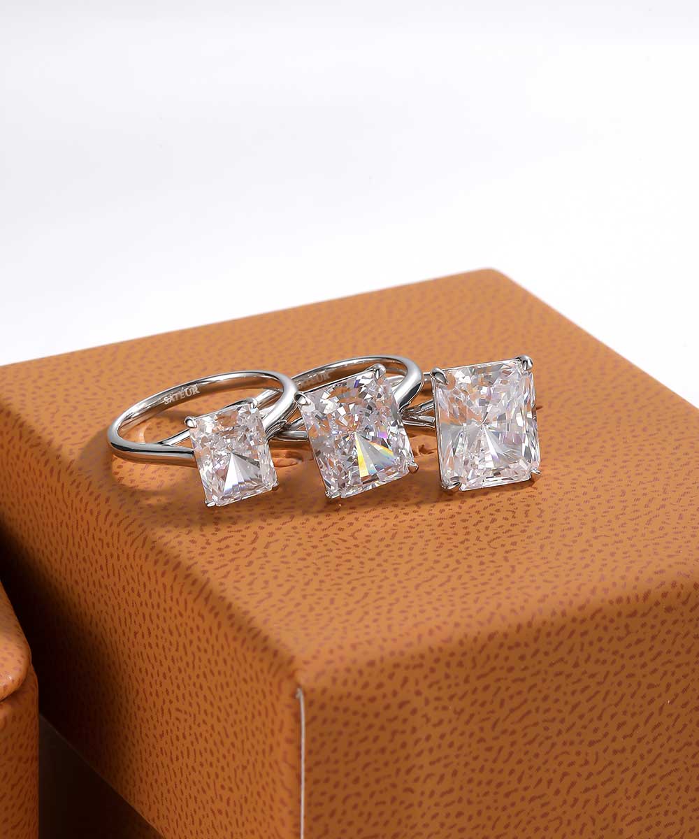 Satéur Étincelle Diamond Ring™, 18K White Gold