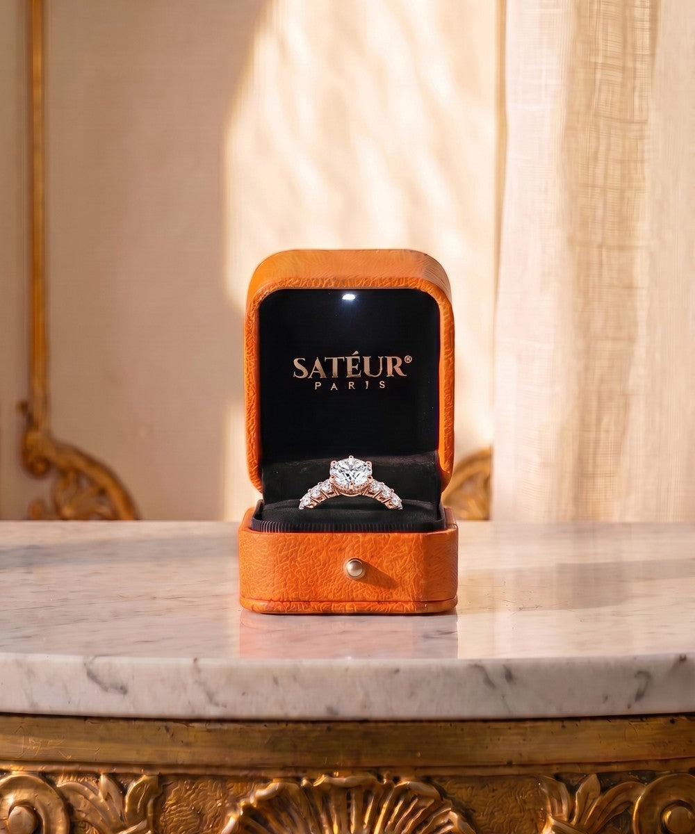 Satéur Rosé Victoire Ring — in the orange Satéur box